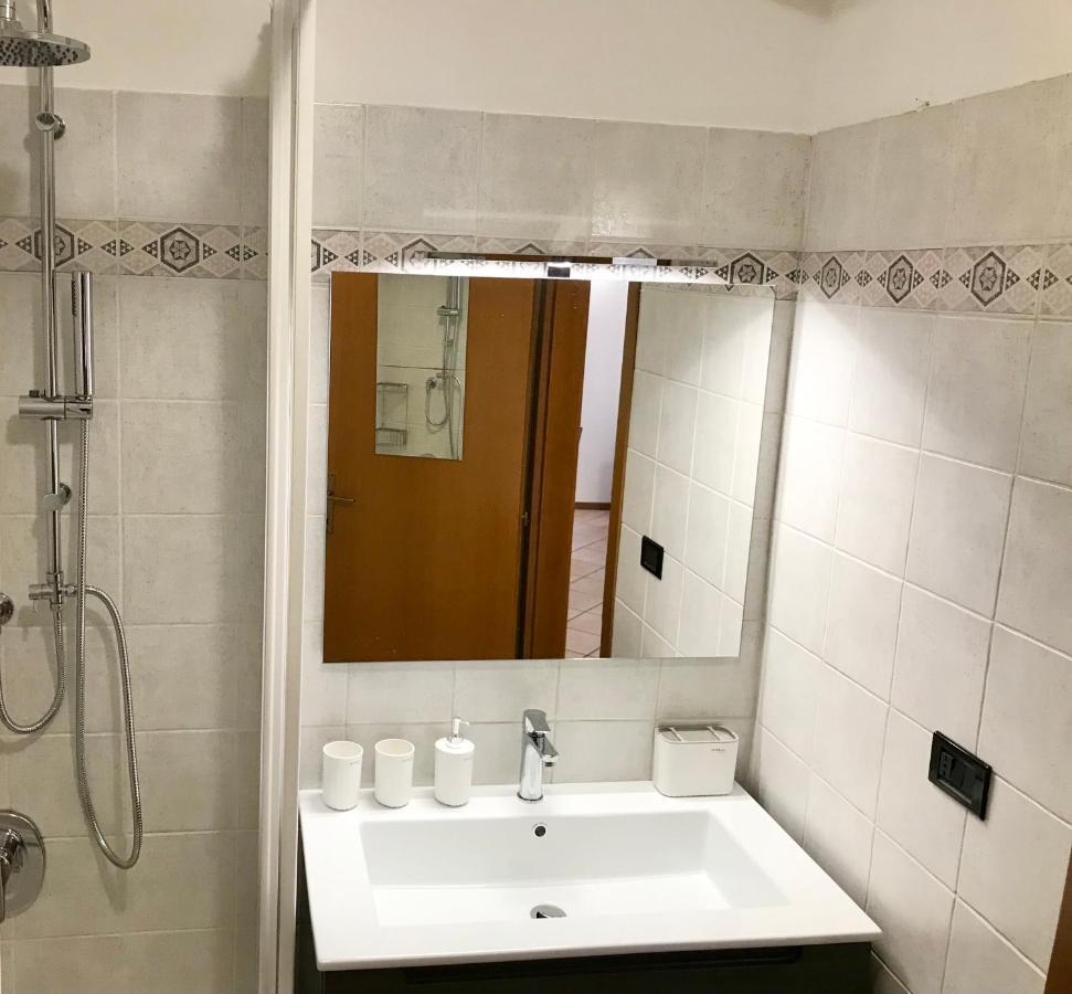 Il Ciottolo Apartments Malcesine Bagian luar foto